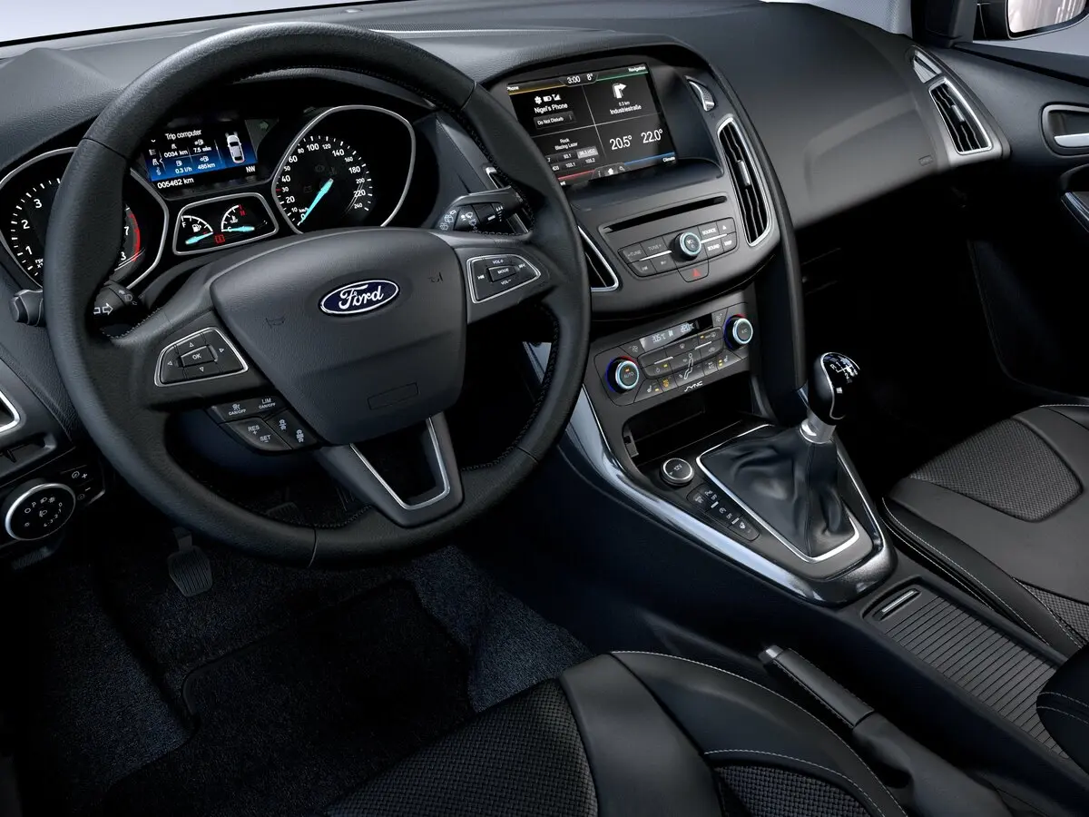Ford Focus III Рестайлинг Хэтчбек 5 дв. — фото 8