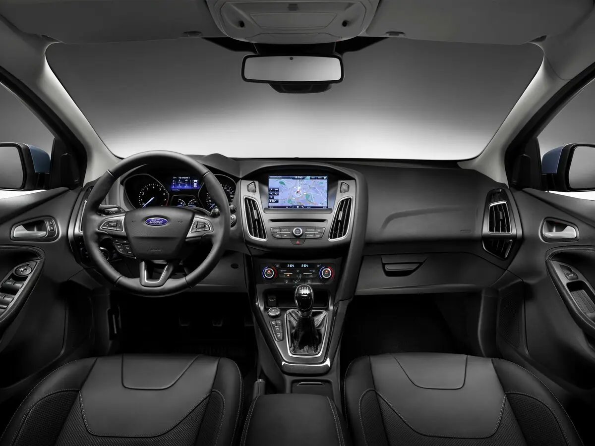 Ford Focus III Рестайлинг Седан — фото 4