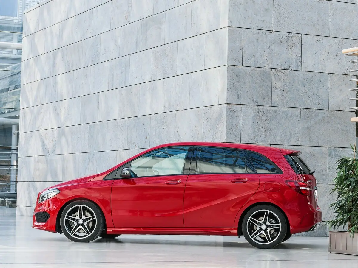Mercedes-Benz B-Класс II (W246) Рестайлинг Хэтчбек 5 дв. — сүрөт 2