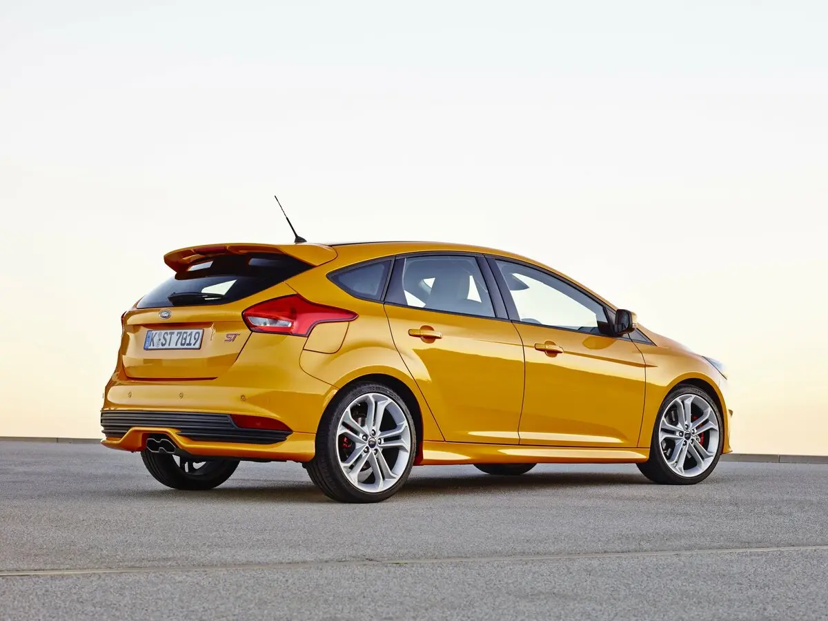 Ford Focus ST III Рестайлинг Хэтчбек 5 дв. — сүрөт 5