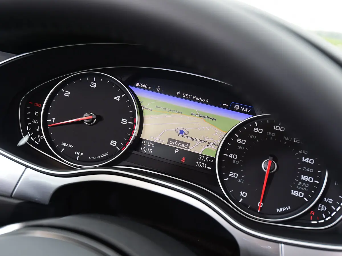 Audi A6 IV (C7) Рестайлинг Седан — photo 8