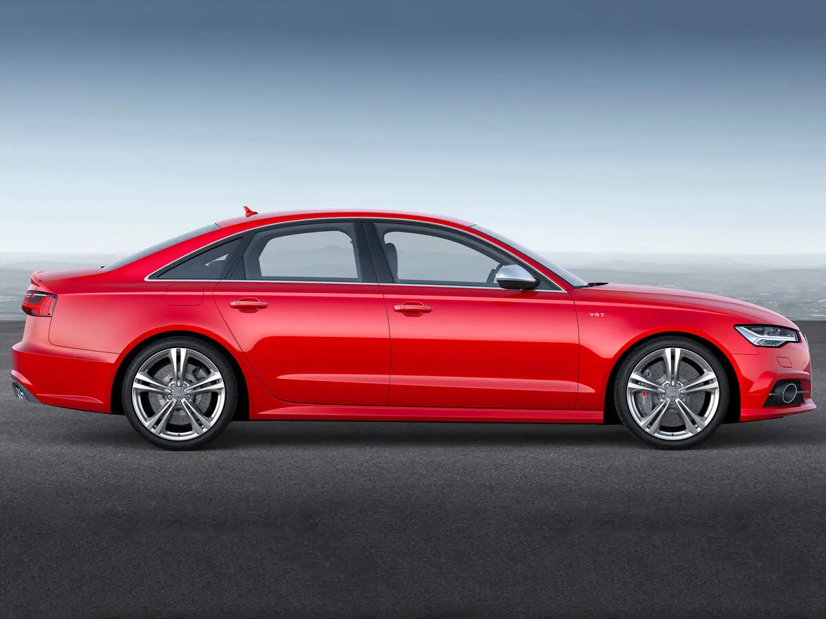 Audi S6 IV (C7) Рестайлинг Седан — 照片 2