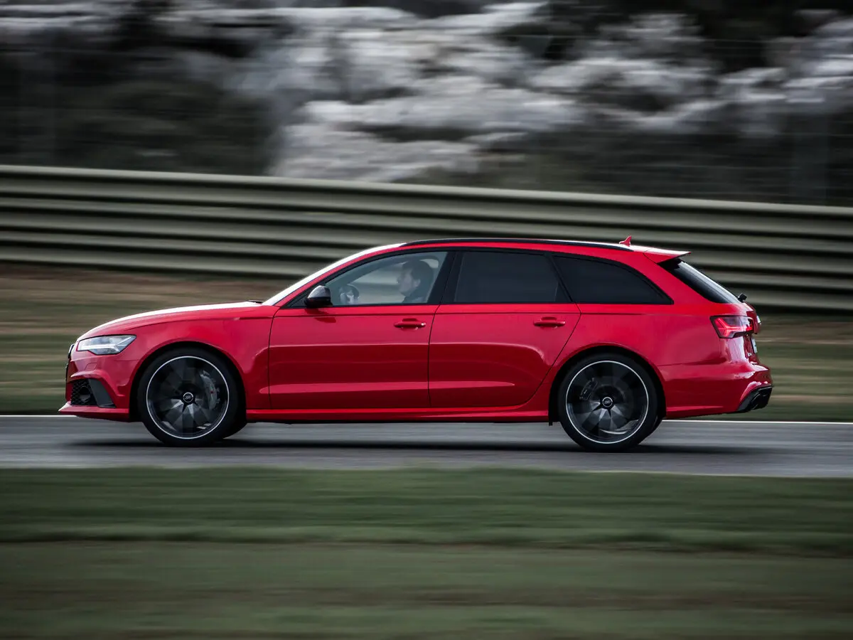 Audi RS 6 III (C7) Рестайлинг Универсал 5 дв. — сүрөт 2