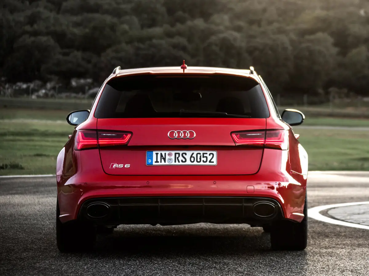 Audi RS 6 III (C7) Рестайлинг Универсал 5 дв. — сүрөт 4