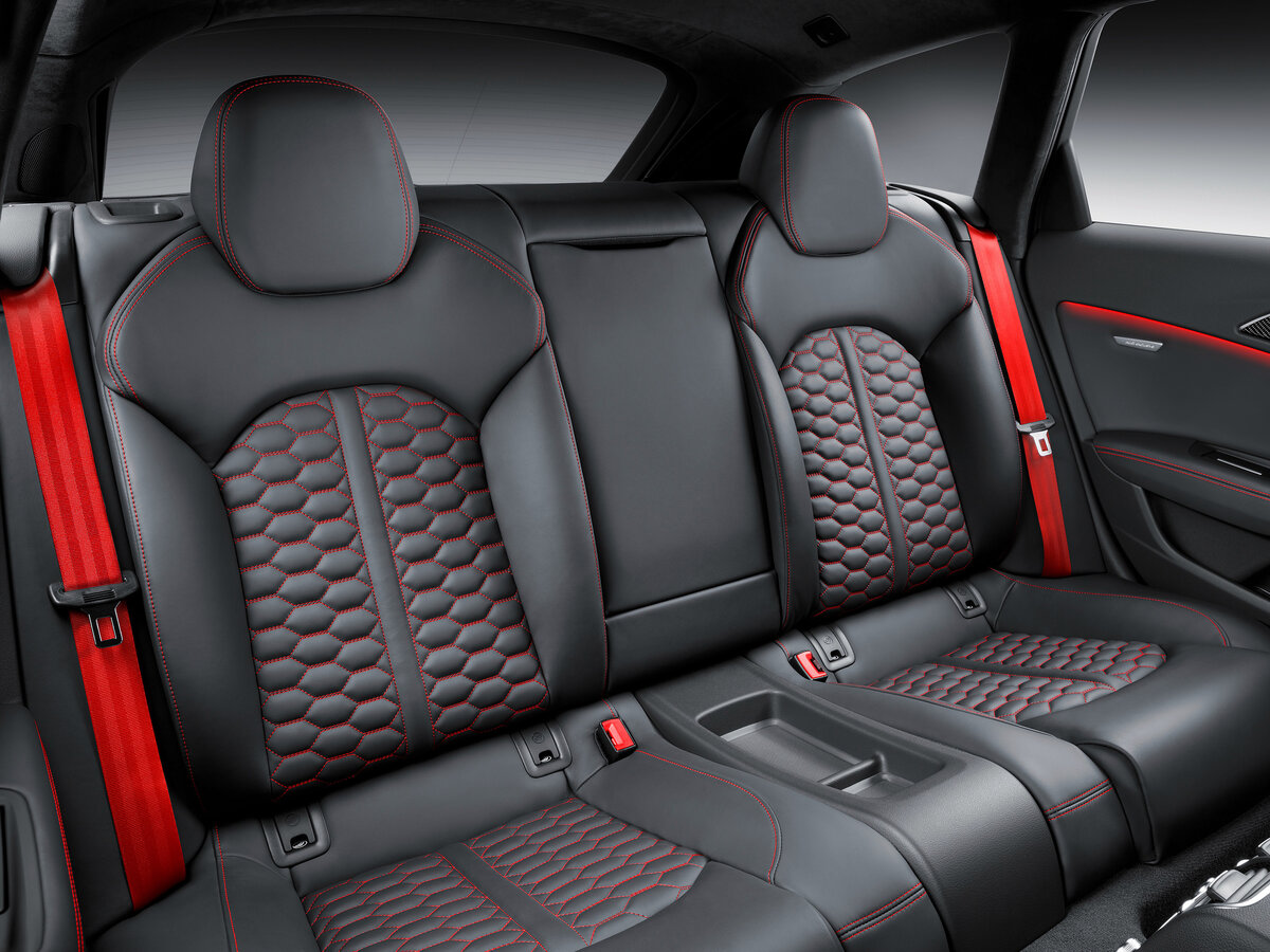 Audi RS 6 III (C7) Рестайлинг Универсал 5 дв.