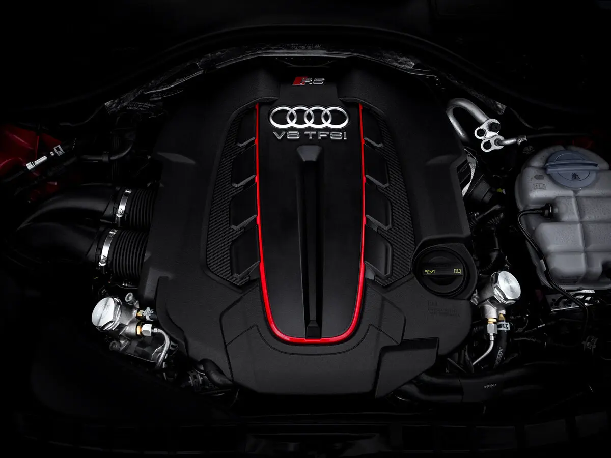 Audi RS 6 III (C7) Рестайлинг Универсал 5 дв. — сүрөт 17