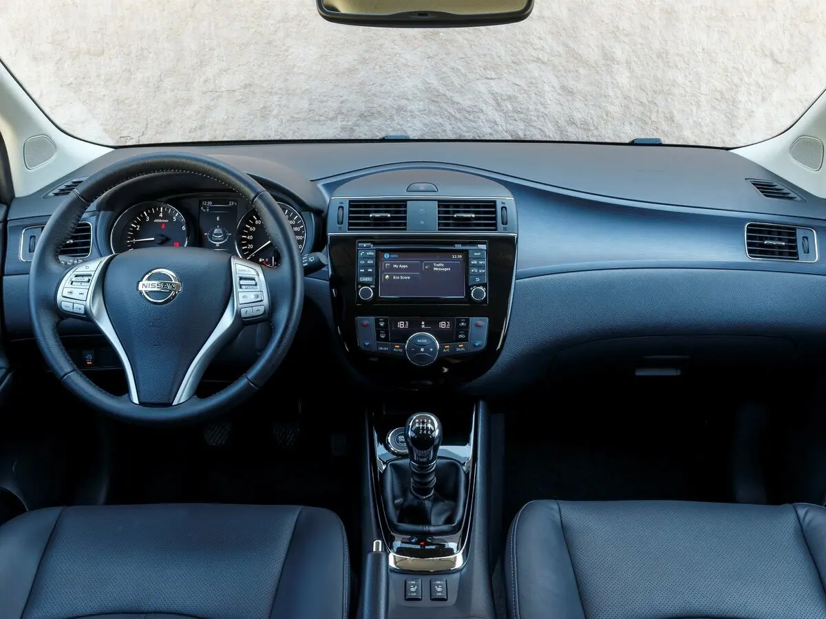Nissan Pulsar VI (C13) Хэтчбек 5 дв. — сүрөт 6
