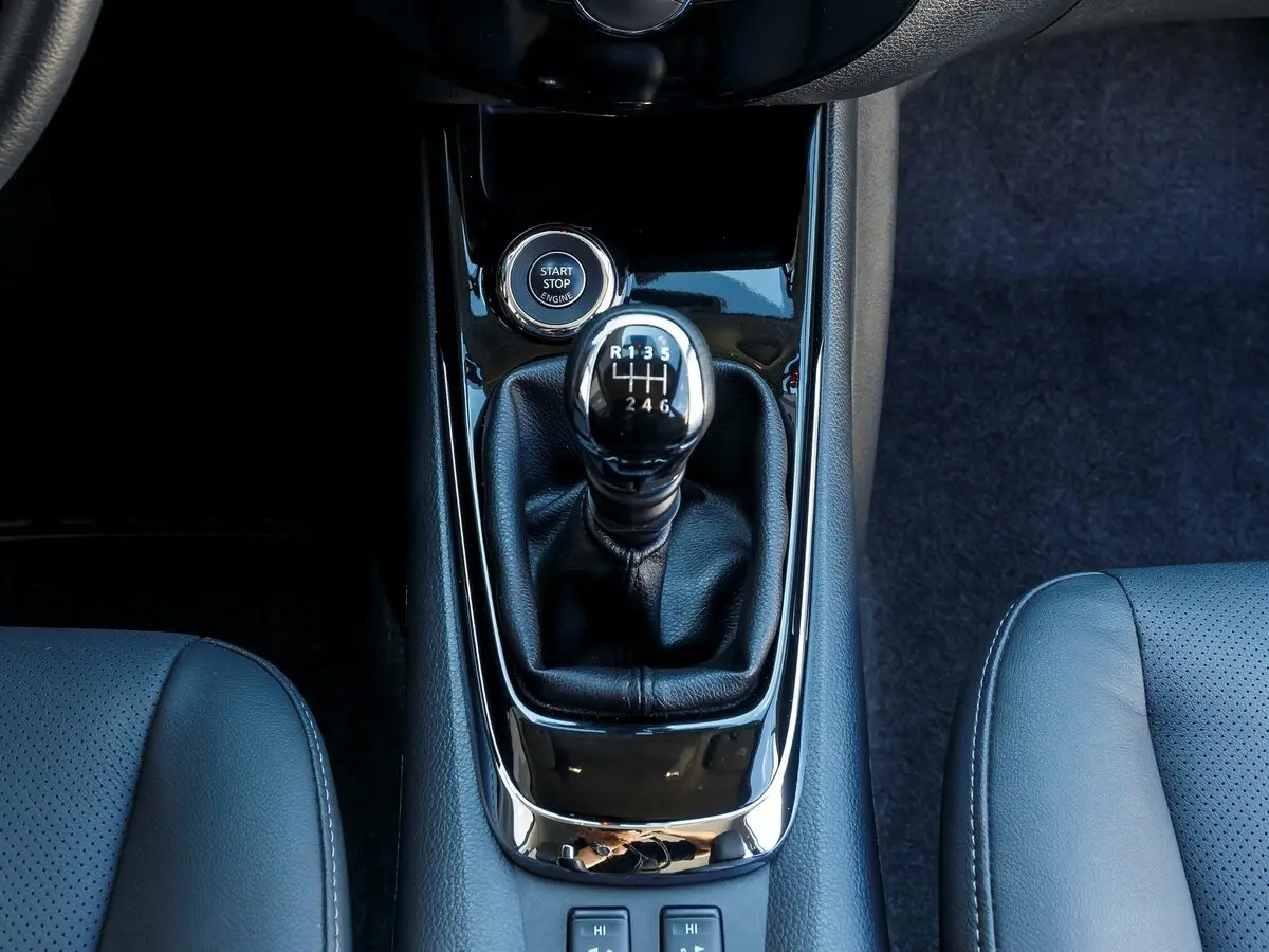 Nissan Pulsar VI (C13) Хэтчбек 5 дв. — сүрөт 10