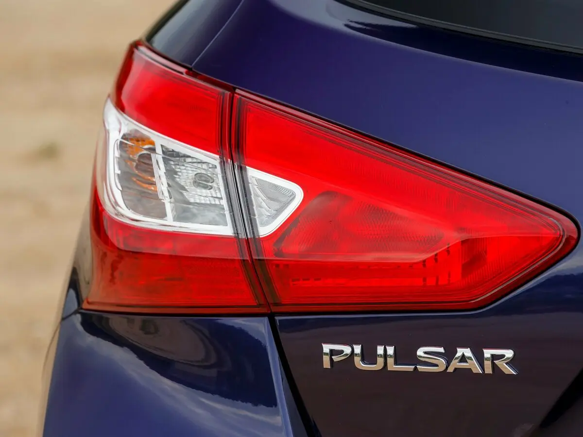 Nissan Pulsar VI (C13) Хэтчбек 5 дв. — сүрөт 14