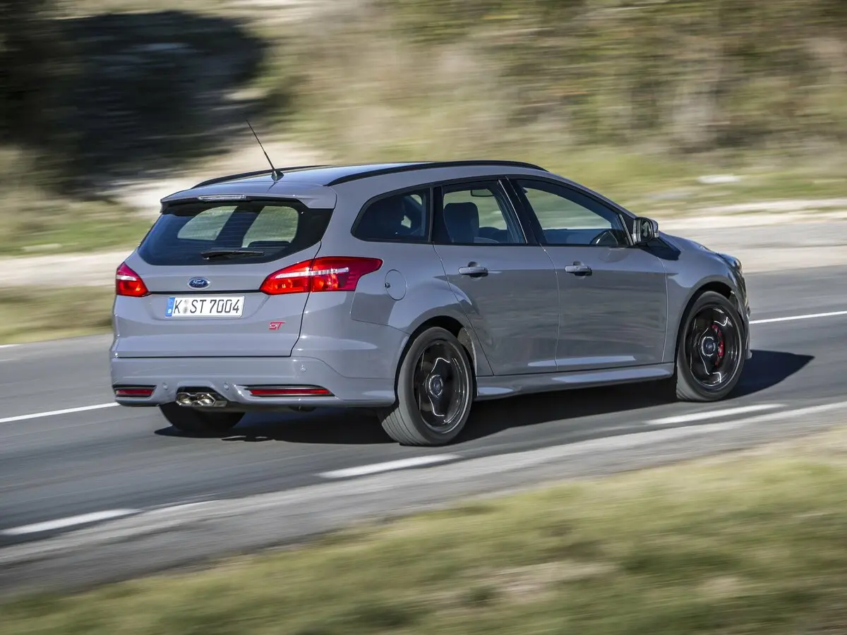 Ford Focus ST III Рестайлинг Универсал 5 дв. — 照片 5