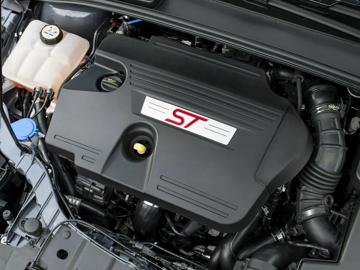 Ford Focus ST III Рестайлинг Универсал 5 дв. — 照片 14