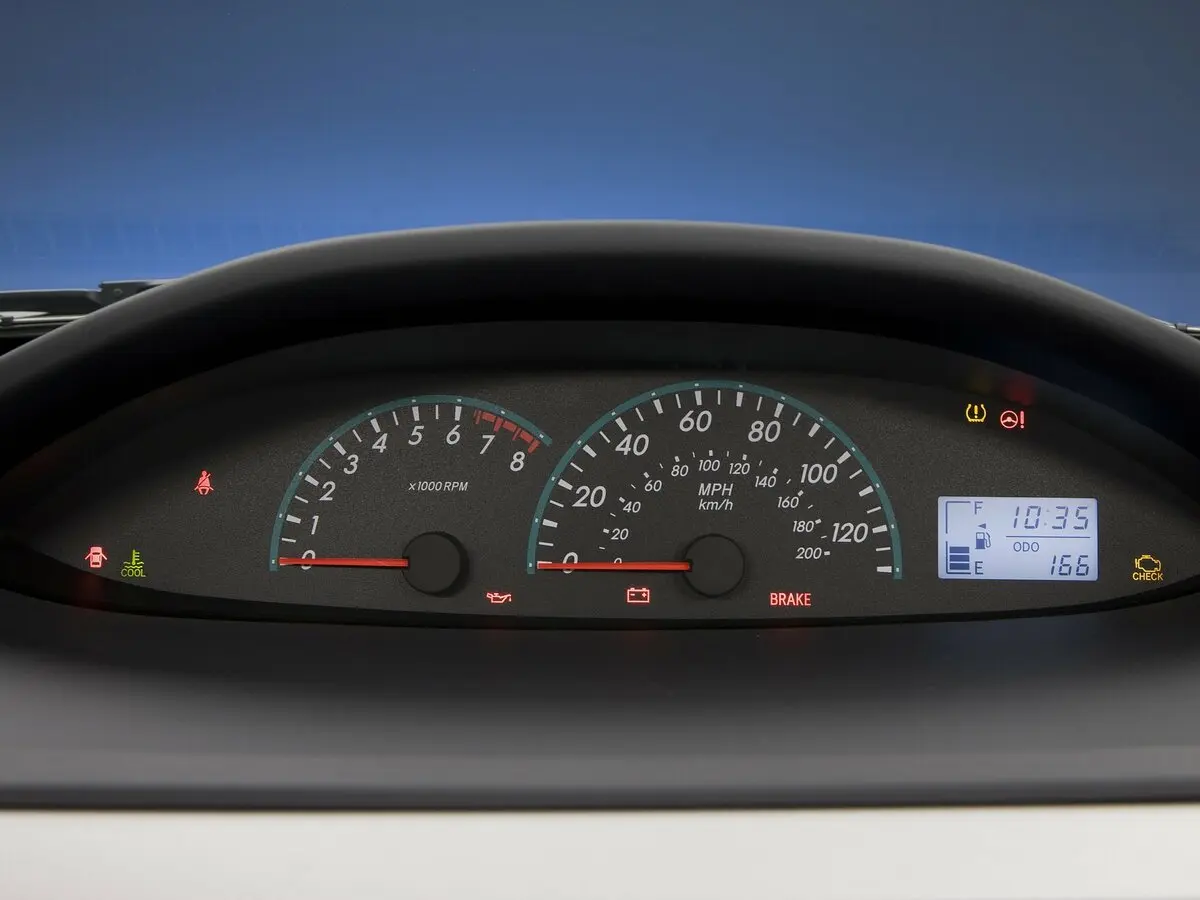 Toyota Yaris II Рестайлинг Седан — сүрөт 6