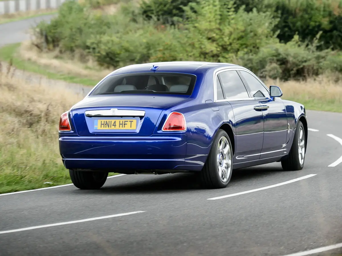 Rolls-Royce Ghost I Рестайлинг (Series II) Седан Extended — фото 4