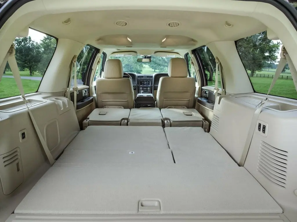 Lincoln Navigator III Рестайлинг Внедорожник 5 дв. — сүрөт 12