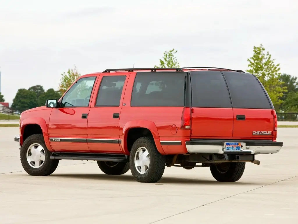 Chevrolet Suburban VIII Внедорожник 5 дв. — сүрөт 5