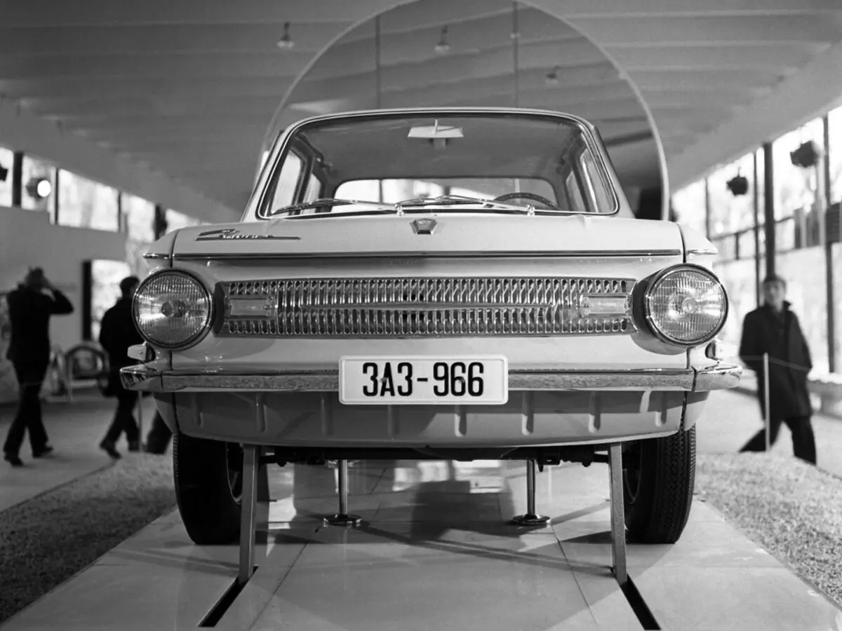 ЗАЗ 966 1967 – 1972 Седан 2 дв. — сүрөт 3