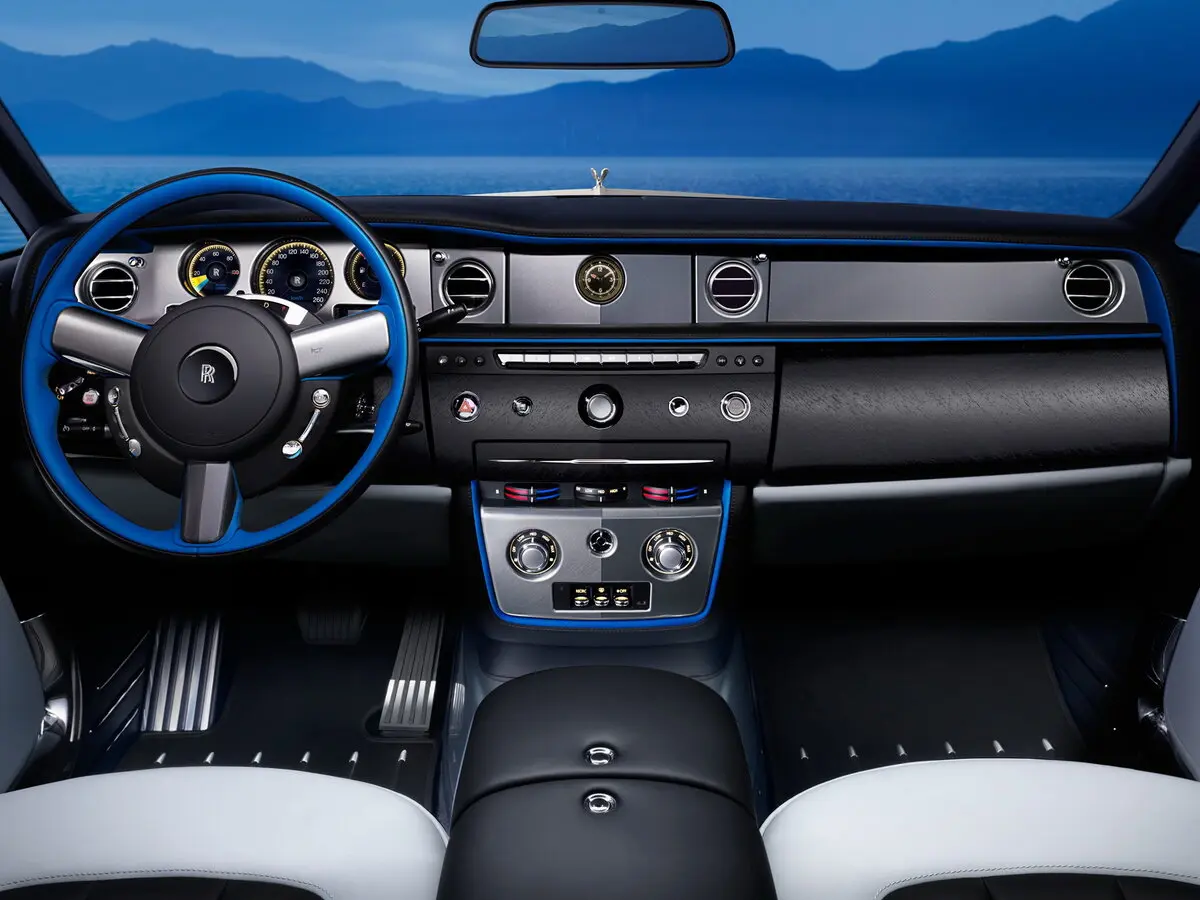 Rolls-Royce Phantom VII Рестайлинг (Series II) Кабриолет — сүрөт 6