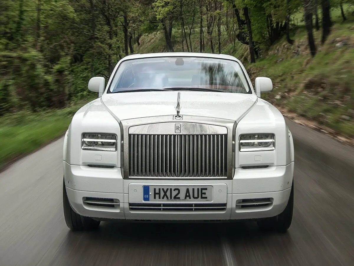 Rolls-Royce Phantom VII Рестайлинг (Series II) Купе — photo 3