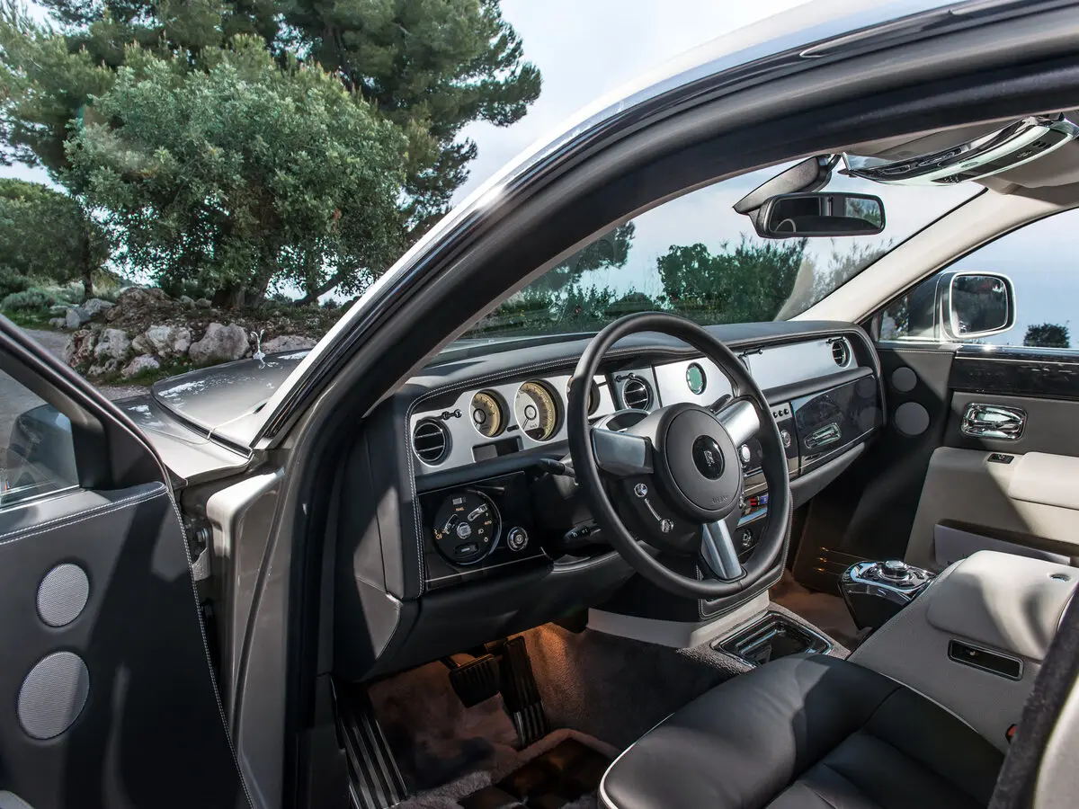 Rolls-Royce Phantom VII Рестайлинг (Series II) Седан — сүрөт 7