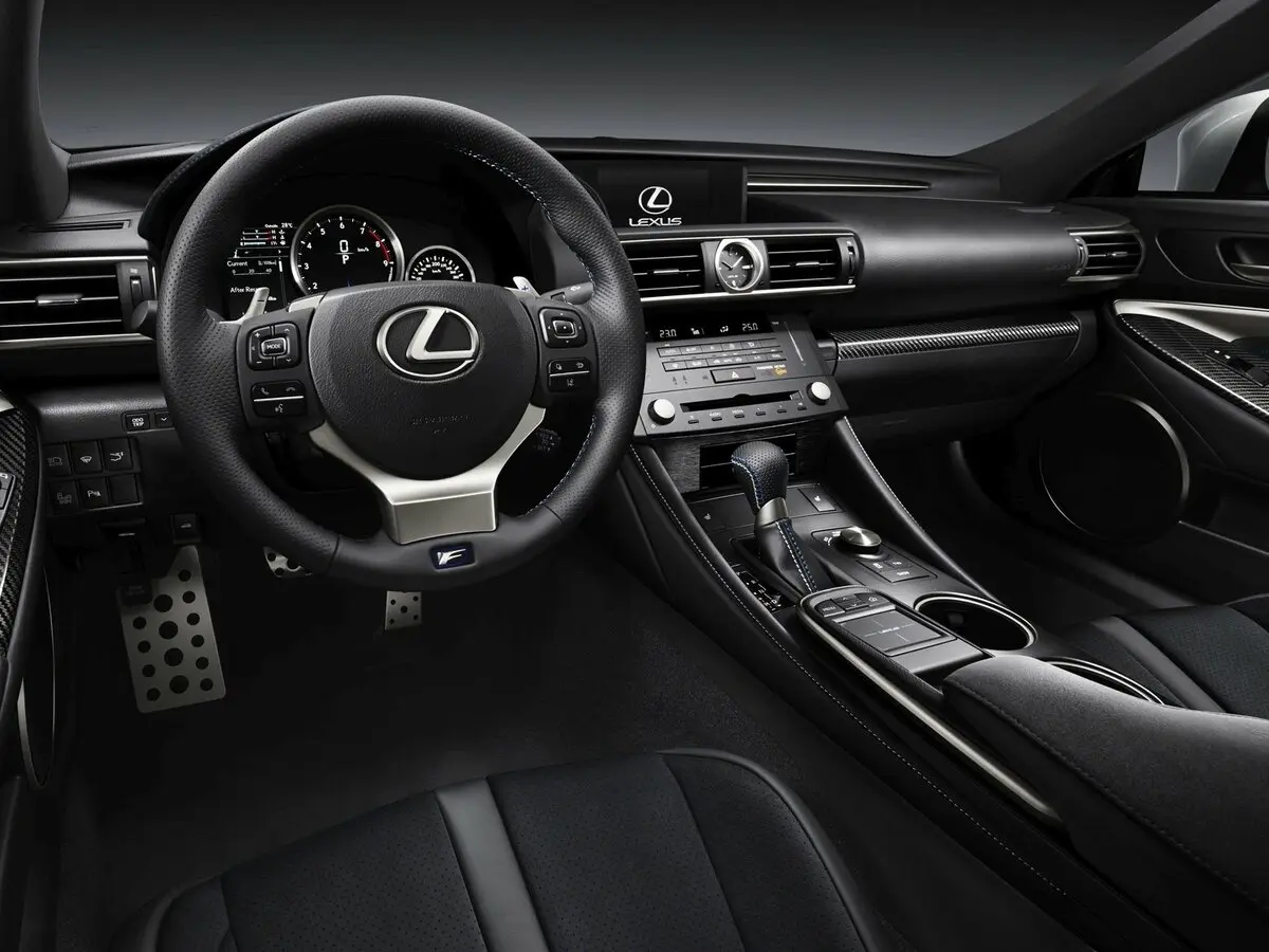 Lexus RC F I Купе — 照片 8