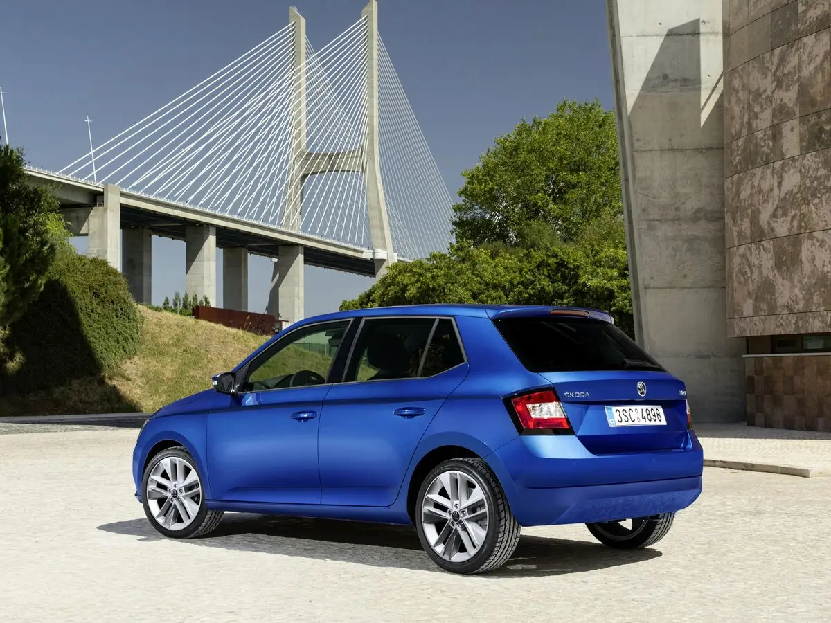 Skoda Fabia III Хэтчбек 5 дв. — фото 3