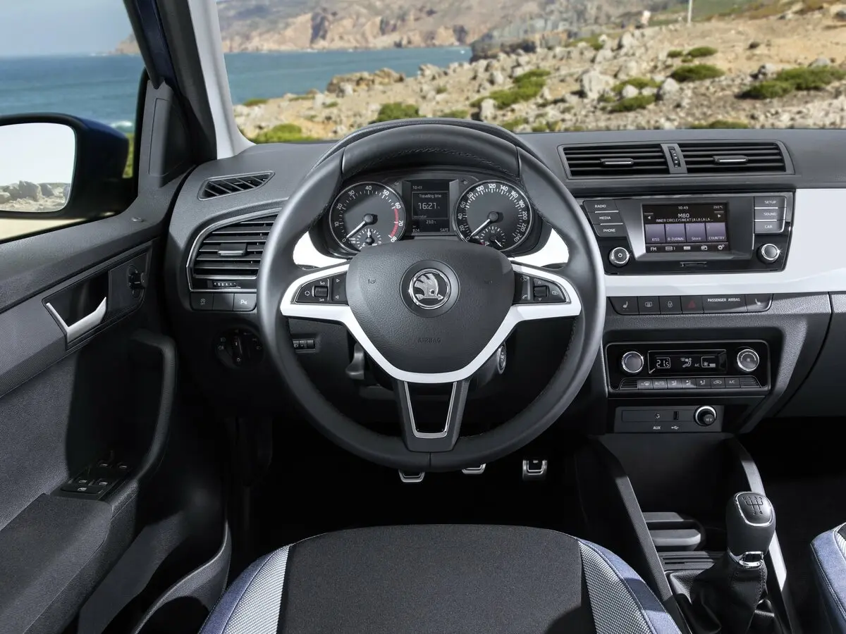 Skoda Fabia III Хэтчбек 5 дв. — фото 4