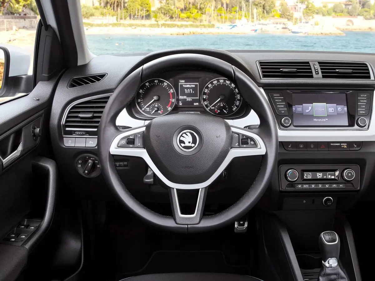 Skoda Fabia III Универсал 5 дв. — фото 6