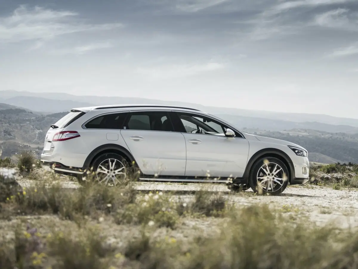 Peugeot 508 I Рестайлинг Универсал 5 дв. RXH — сүрөт 2