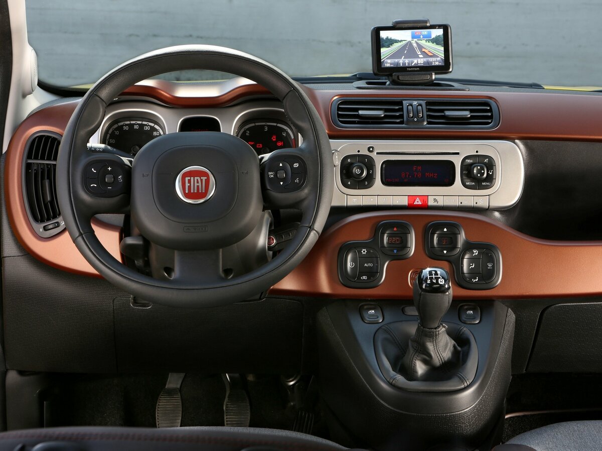Fiat Panda III Хэтчбек 5 дв. Cross — фото 7