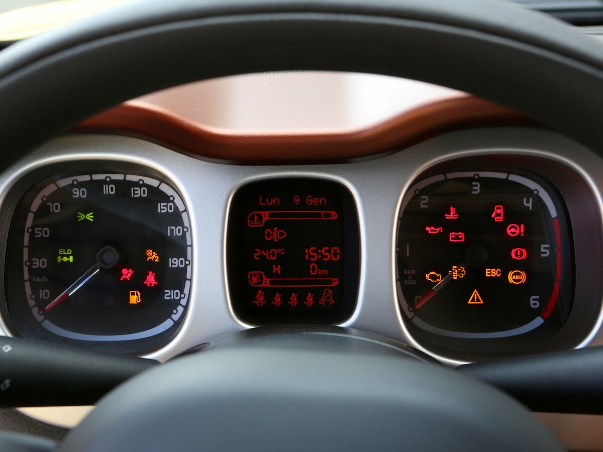 Fiat Panda III Хэтчбек 5 дв. Cross — фото 9