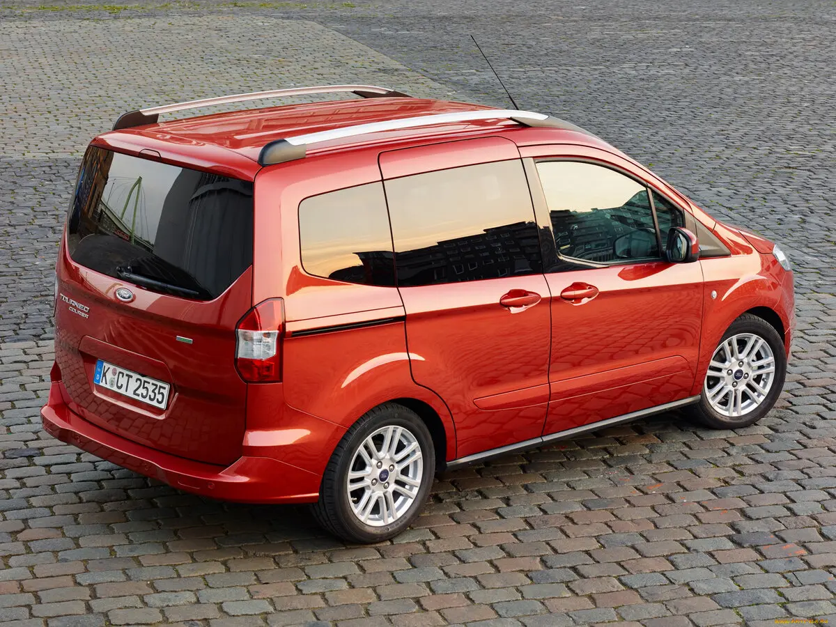 Ford Tourneo Courier I Компактвэн — photo 5