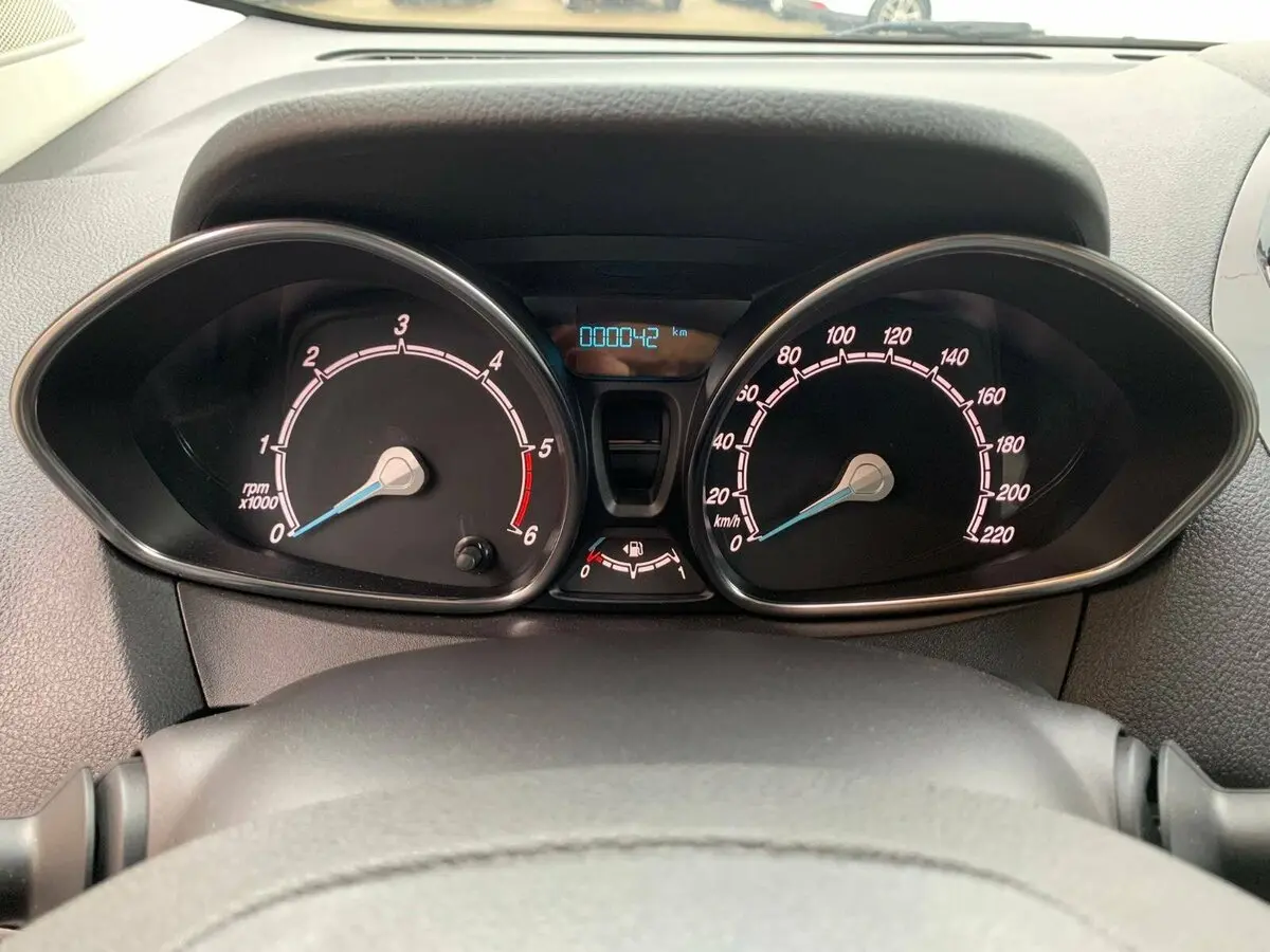 Ford Tourneo Courier I Компактвэн — photo 8