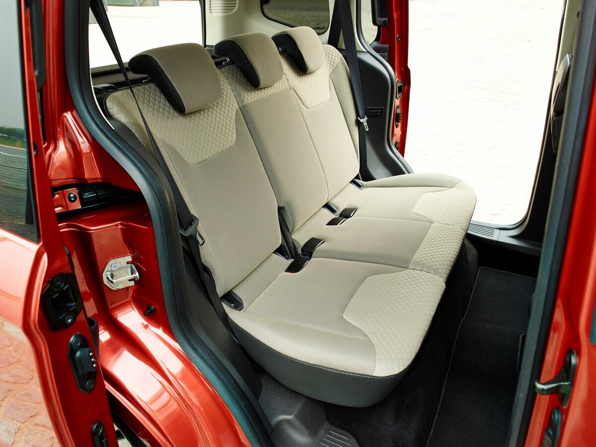Ford Tourneo Courier I Компактвэн