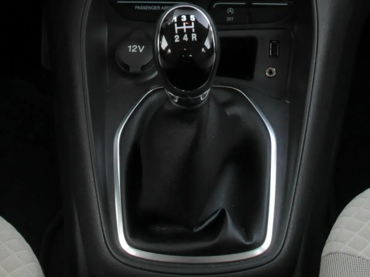 Ford Tourneo Courier I Компактвэн — photo 12