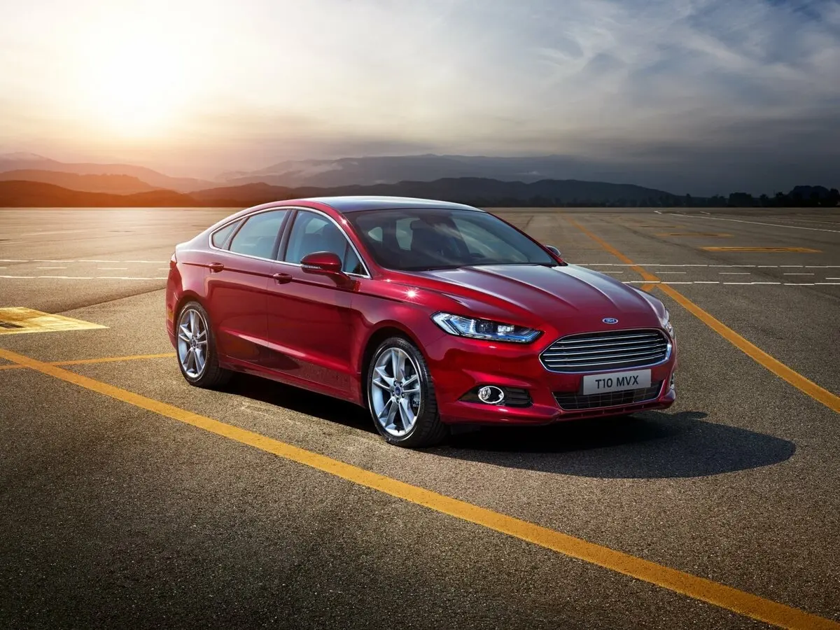 Ford Mondeo V Лифтбек