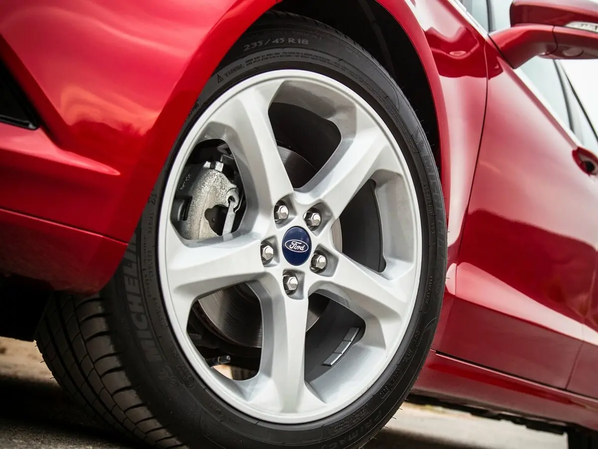Ford Mondeo V Лифтбек — фото 16
