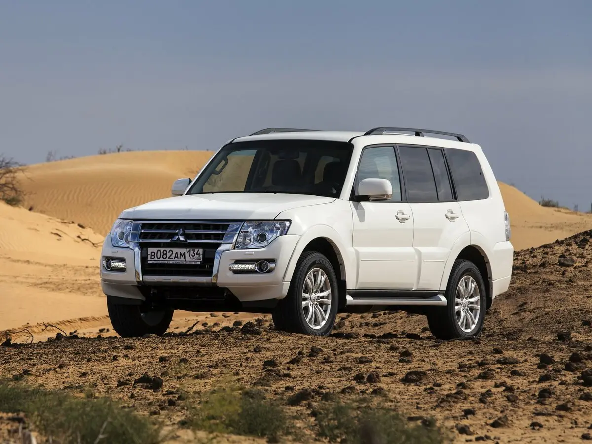 Mitsubishi Pajero IV Рестайлинг 2 Внедорожник 5 дв.