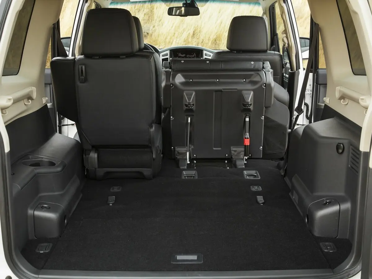 Mitsubishi Pajero IV Рестайлинг 2 Внедорожник 5 дв. — сүрөт 10