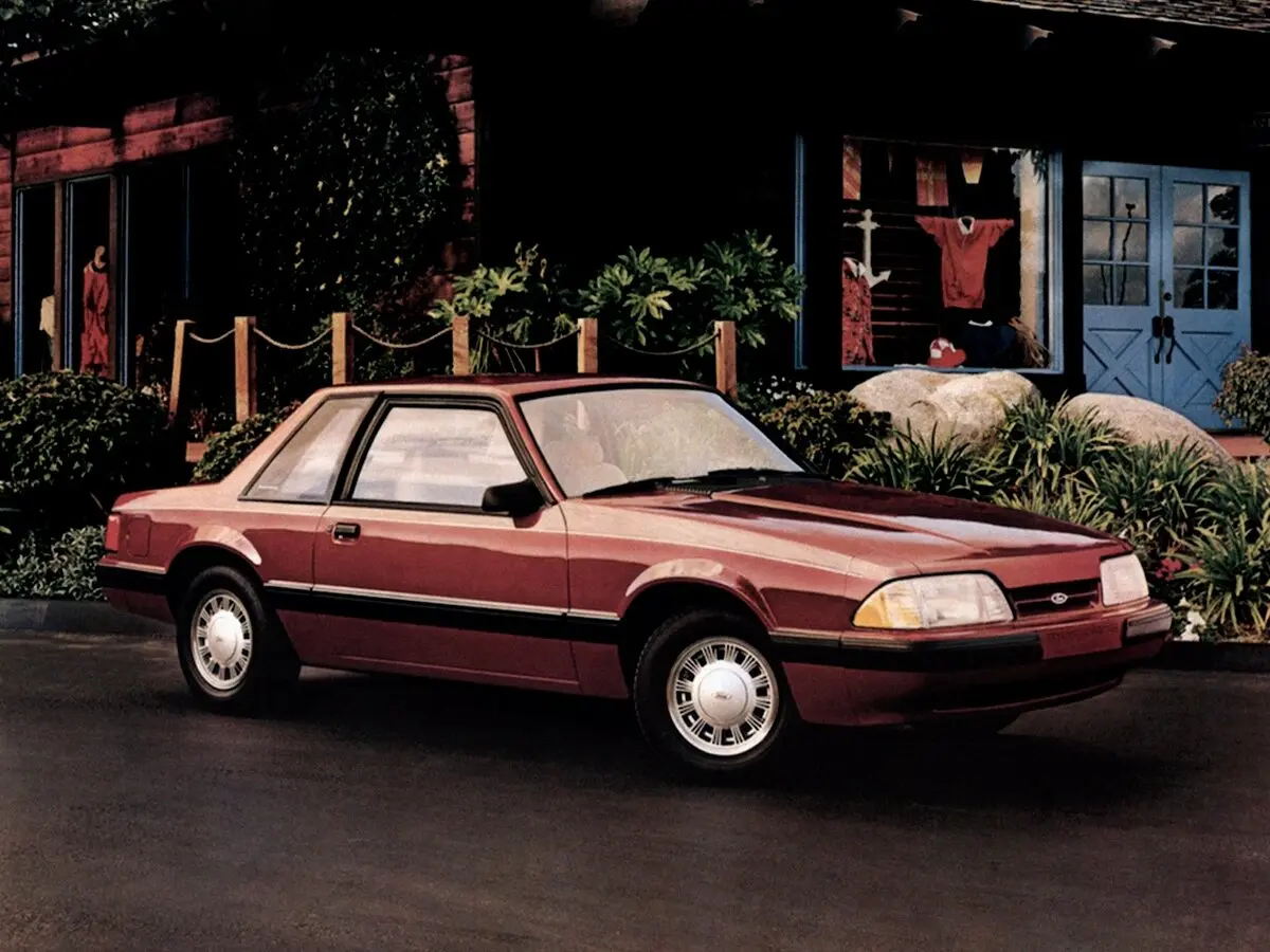 Ford Mustang III Рестайлинг Купе