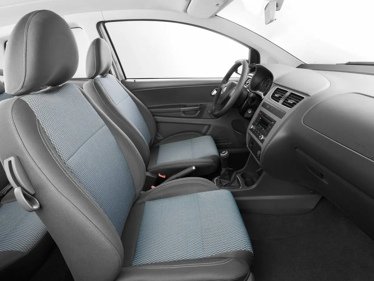 Volkswagen Fox II Рестайлинг Хэтчбек 3 дв. — photo 6