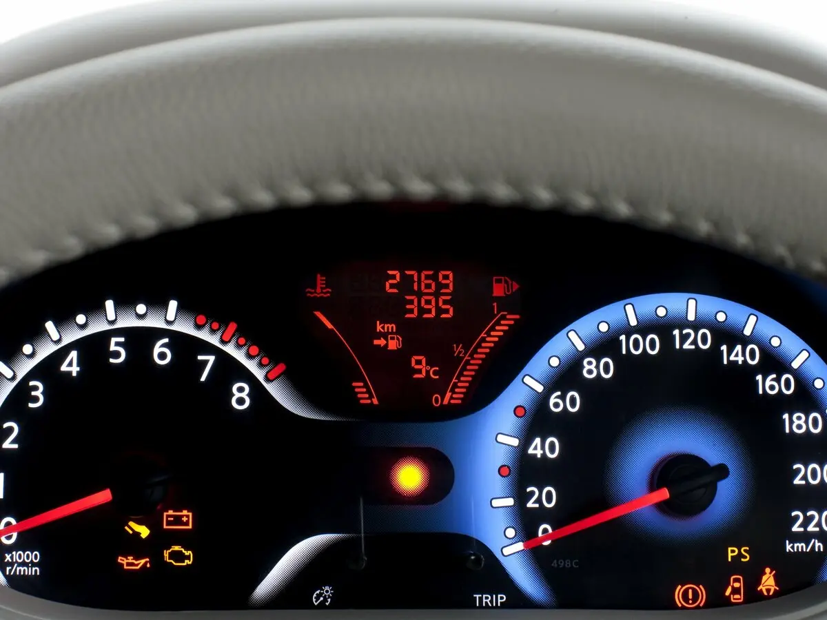 Nissan Cube III (Z12) Компактвэн — фото 9
