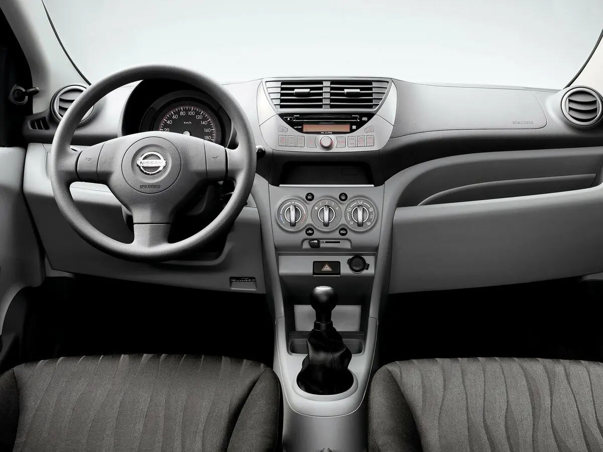 Nissan Pixo I Хэтчбек 5 дв. — сүрөт 6