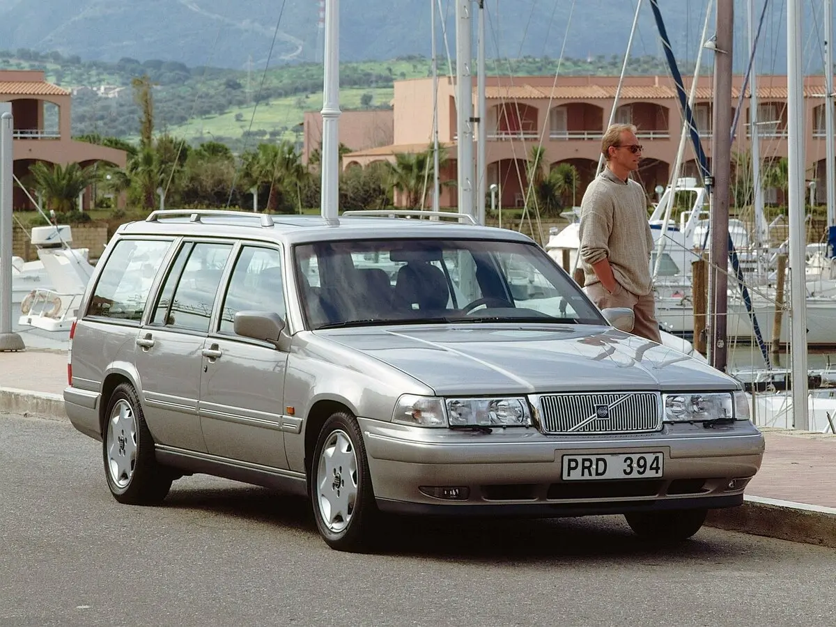 Volvo 960 I Рестайлинг Универсал 5 дв.