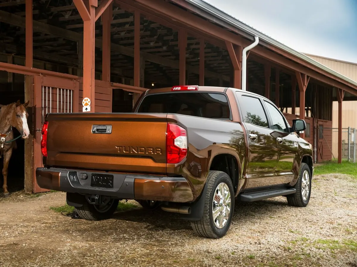 Toyota Tundra II Рестайлинг Пикап Двойная кабина CrewMax — photo 5