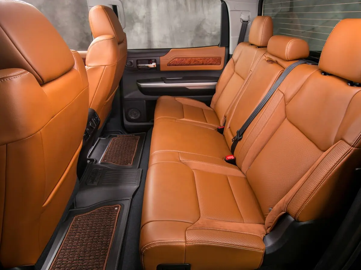 Toyota Tundra II Рестайлинг Пикап Двойная кабина CrewMax — photo 11