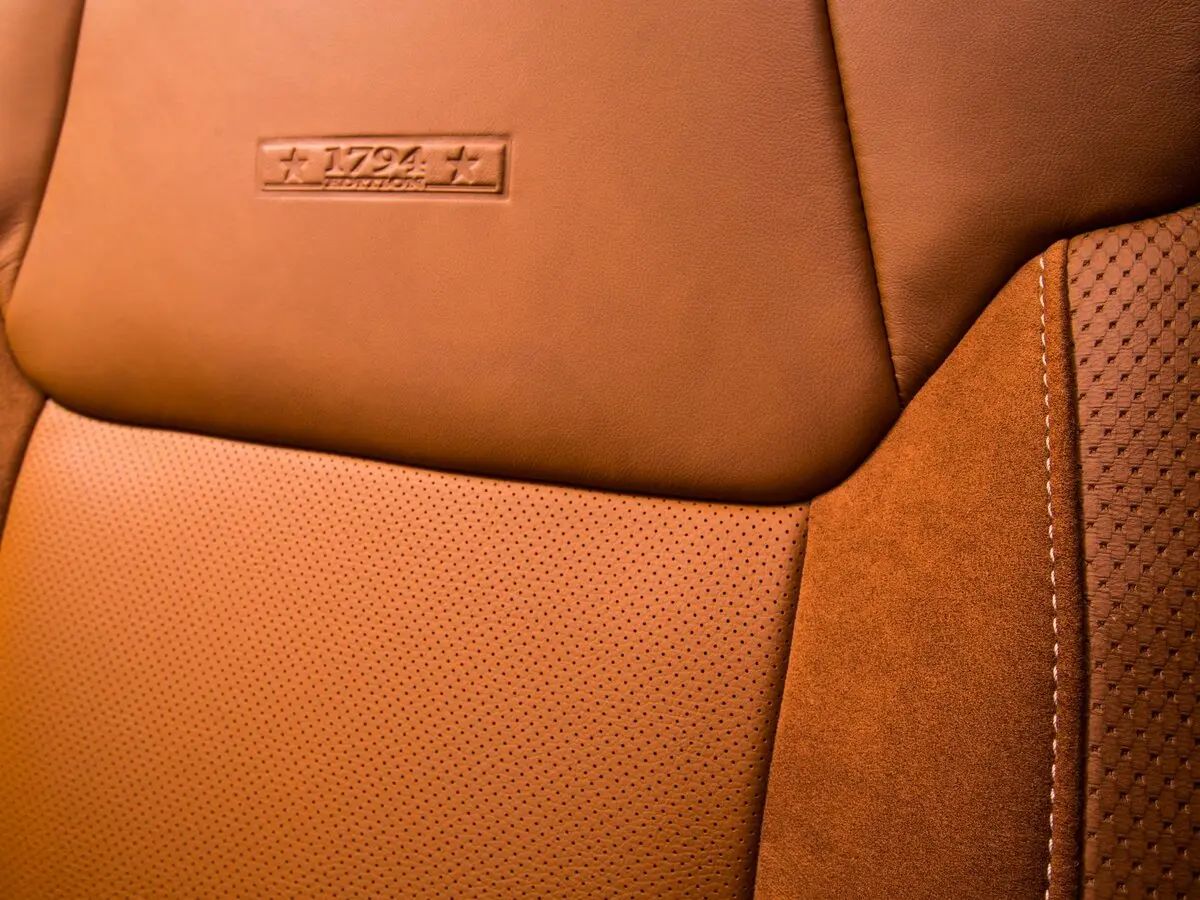 Toyota Tundra II Рестайлинг Пикап Двойная кабина CrewMax — photo 15