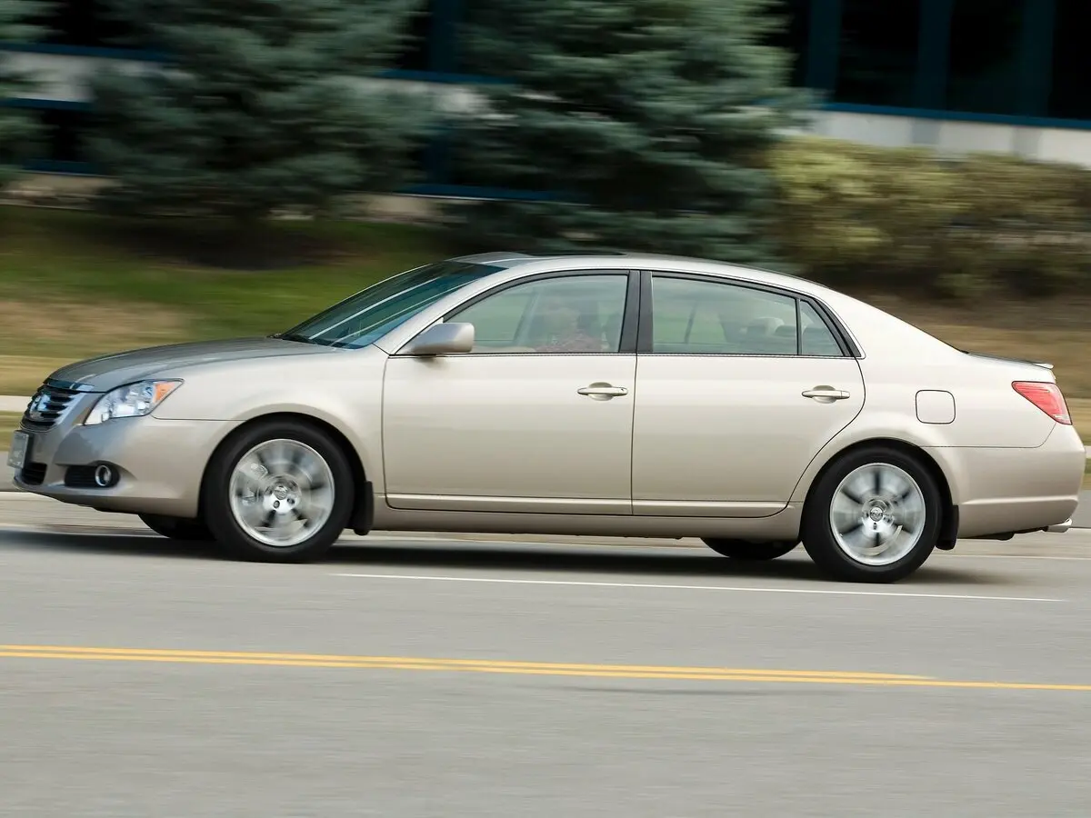 Toyota Avalon III Рестайлинг Седан — фото 3