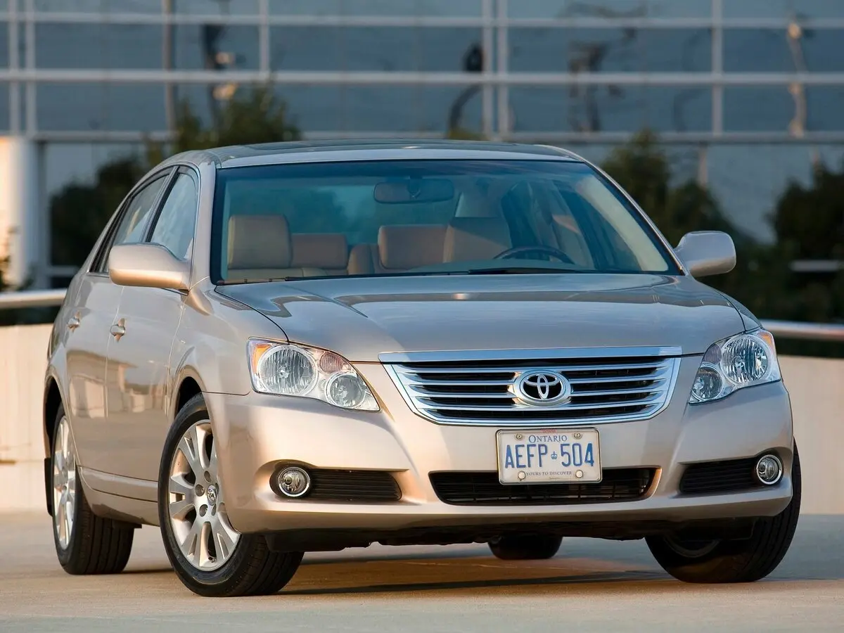 Toyota Avalon III Рестайлинг Седан — фото 4
