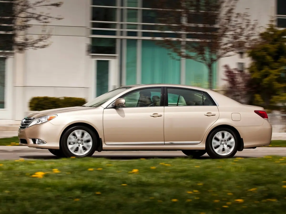 Toyota Avalon III Рестайлинг 2 Седан — фото 2