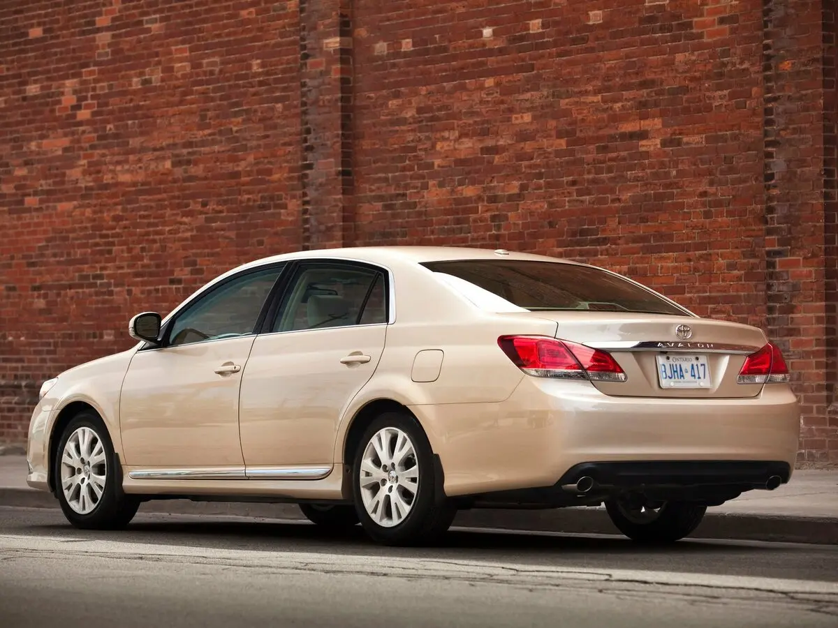 Toyota Avalon III Рестайлинг 2 Седан — фото 5